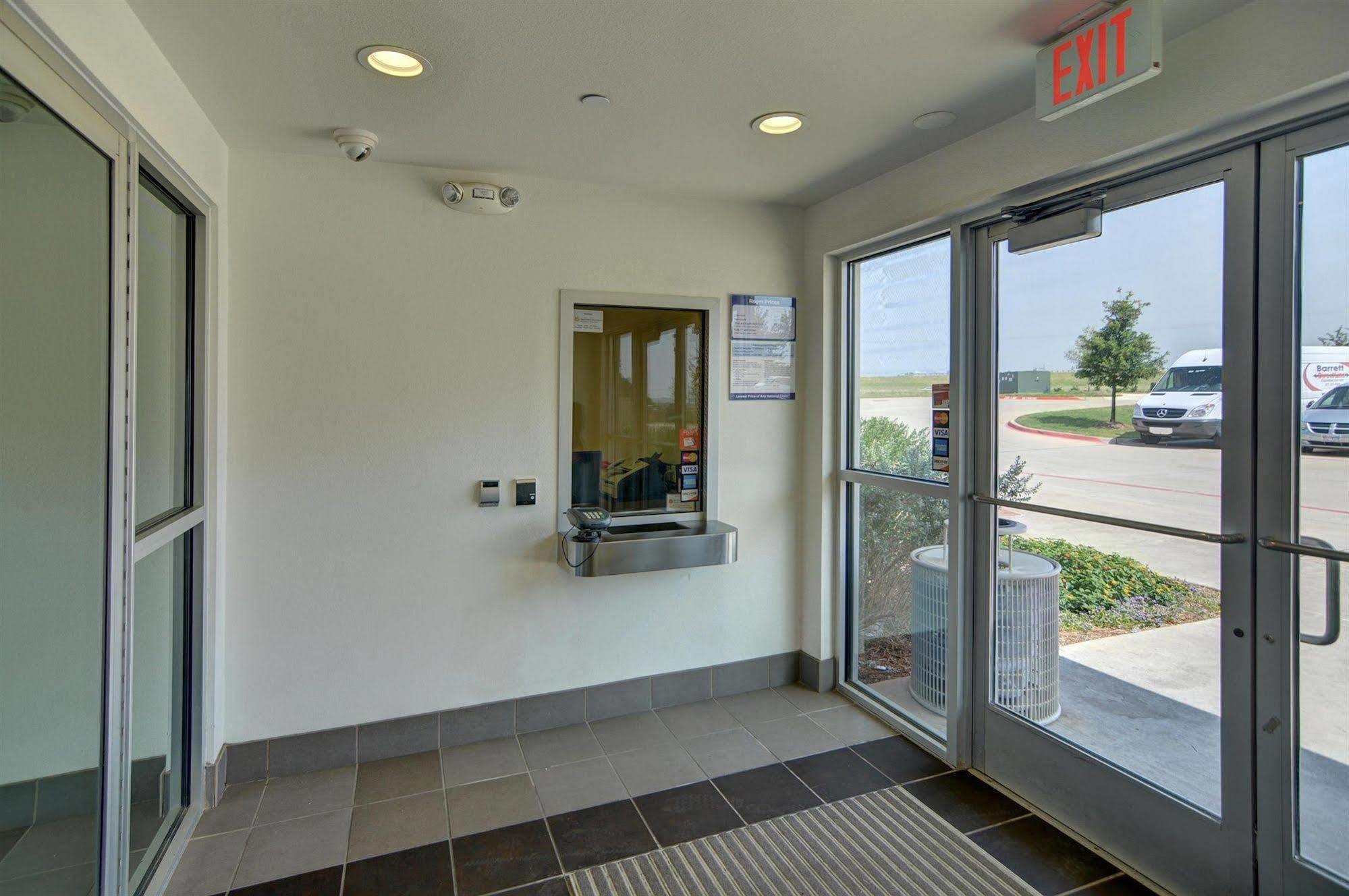 Motel 6-Roanoke, Tx - Northlake - Speedway Exterior photo